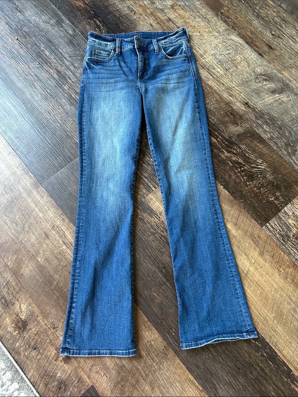 Kut from the Kloth Fab Ab Baby Bootcut Medium Blue Flared Jeans